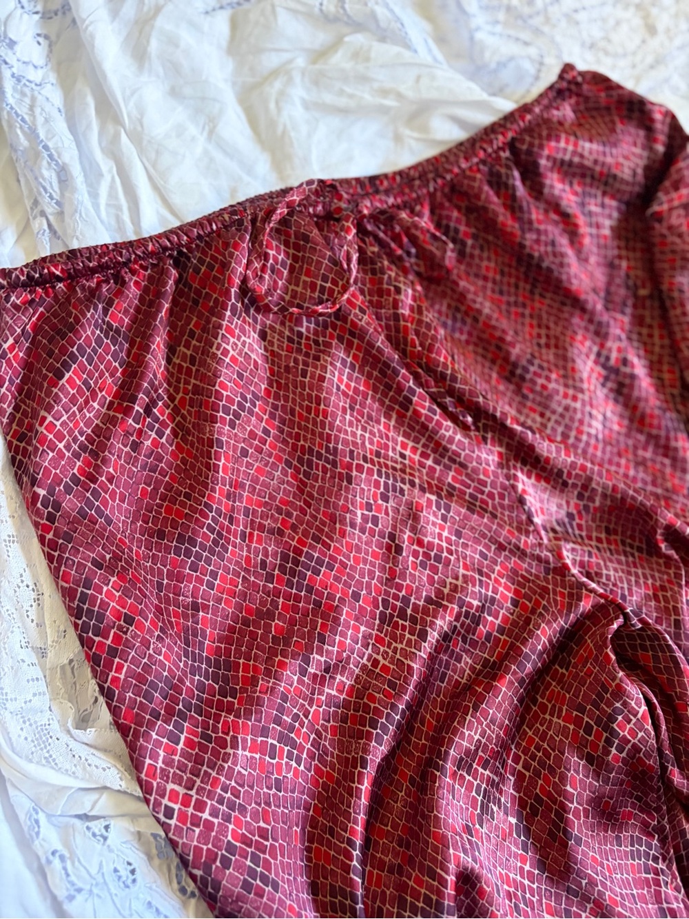 Y2K Victoria’s Secret Satin Pajama Pants Red Burgundy Geometric Size L 2000